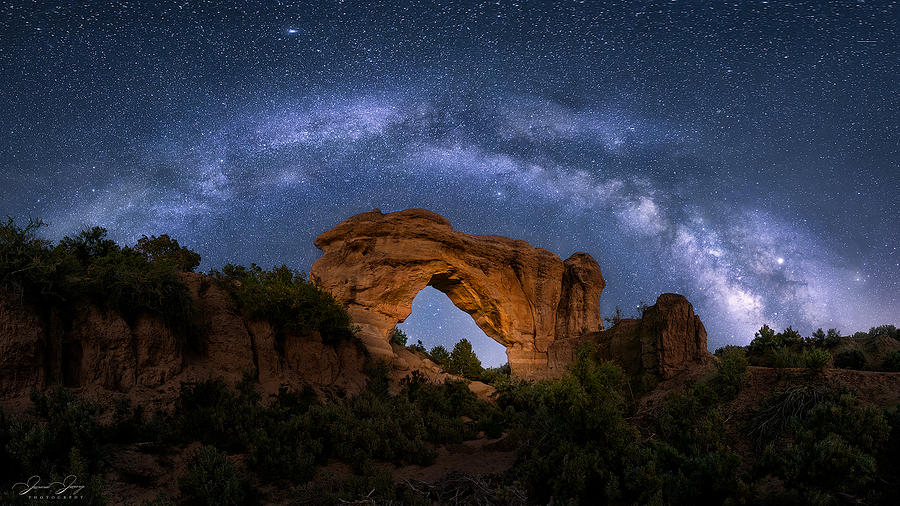 Night Photograph - Double Arch, New Mexico by Jennie Jiang