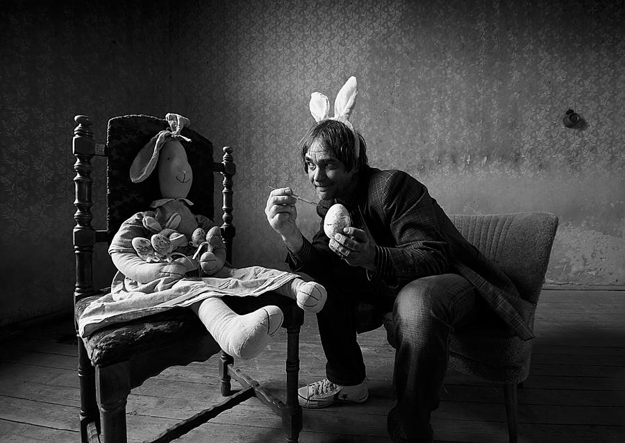 Down The Rabbit Hole Photograph by Mario Grobenski - Psychodaddy