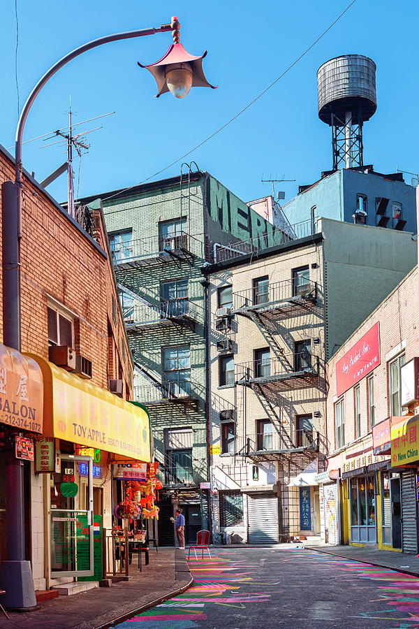 Doyers Street, Chinatown Nyc by Lumiere