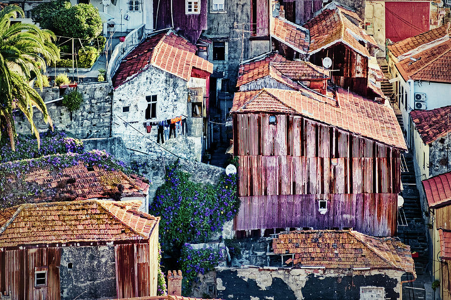Drying Laundry - Porto - Portugal Photograph by Stuart Litoff