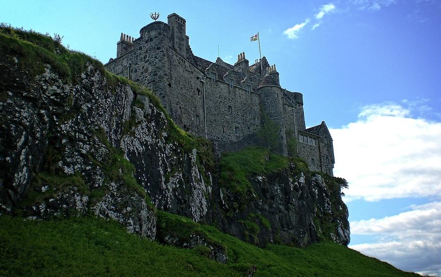 Duart Castle,Isle of Mull, Scotland Photograph by Martin Smith