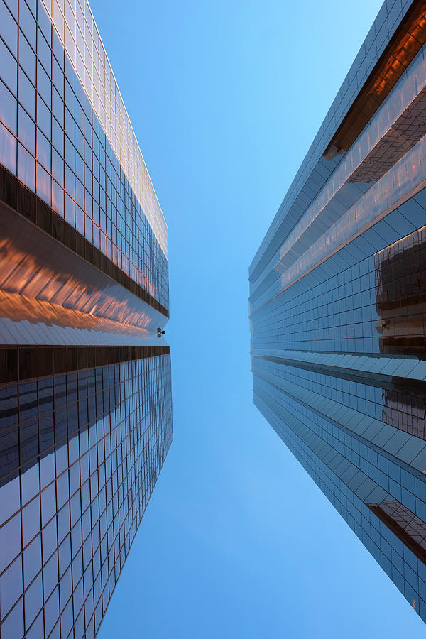 Dubai Business Tower Photograph by Visual7