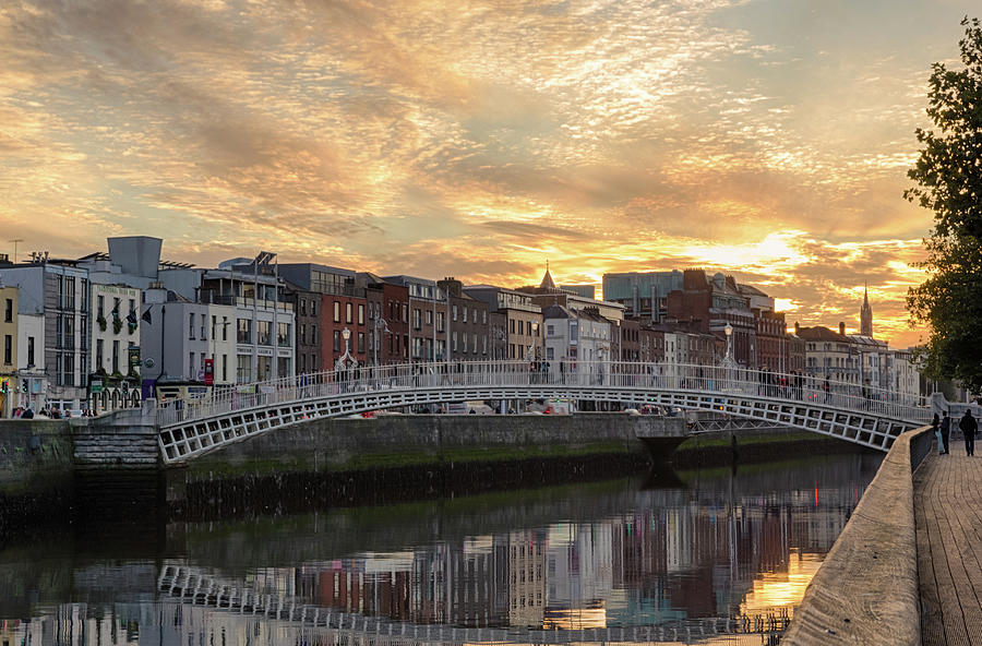 Dublin, Hapenny Bridge Photograph by Luca Quadrio