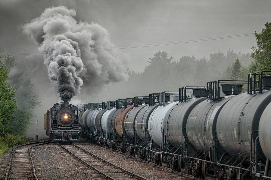 Duluth, Missabe  Iron Range 332 steam locomotive Photograph by Jim Pearson