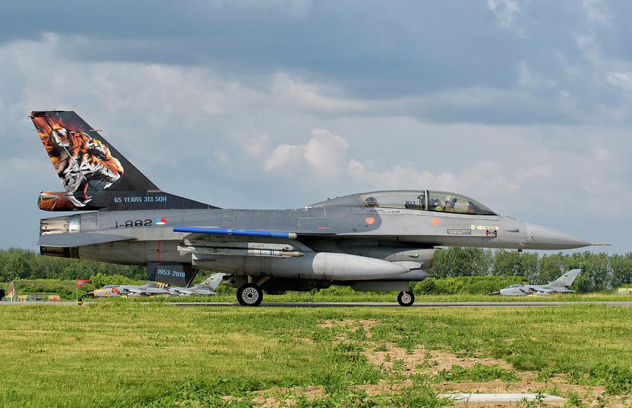 Dutch Air Force F-16 Aircraft Photograph By Giovanni Colla - Fine Art ...