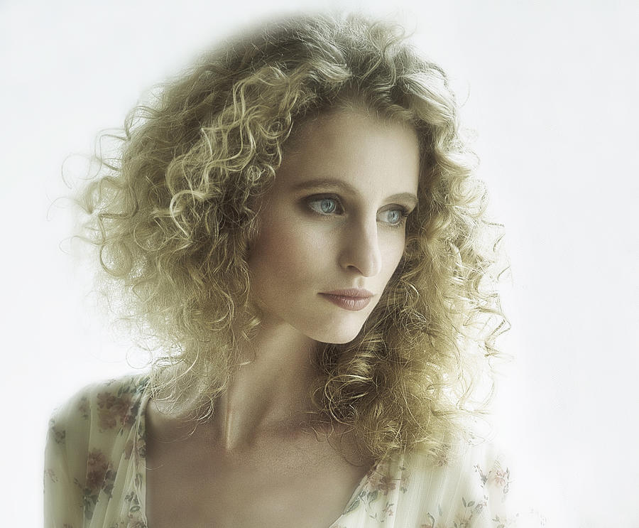 Portrait Photograph - Dutch Beauty by Kenp