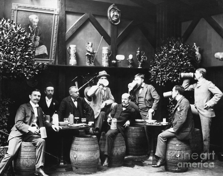 Early German Beer Drinkers Photograph by Bettmann