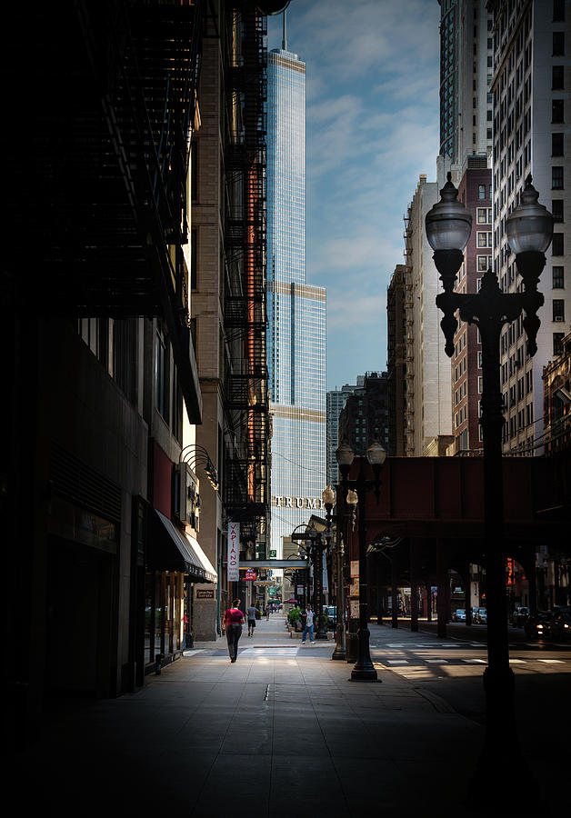 Chicago Photograph - Early Morning Along Wabash Avenue by Greg and Chrystal Mimbs