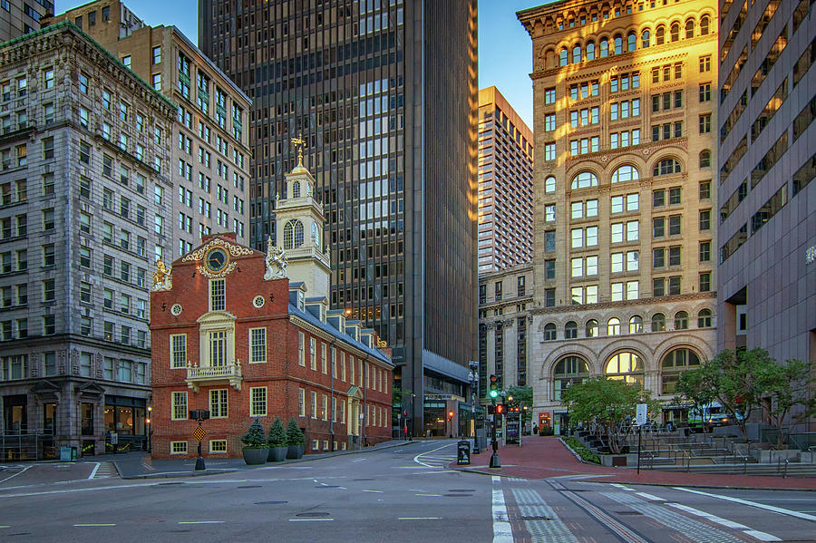 Early Morning at The Old Statehouse Photograph by Kristen Wilkinson