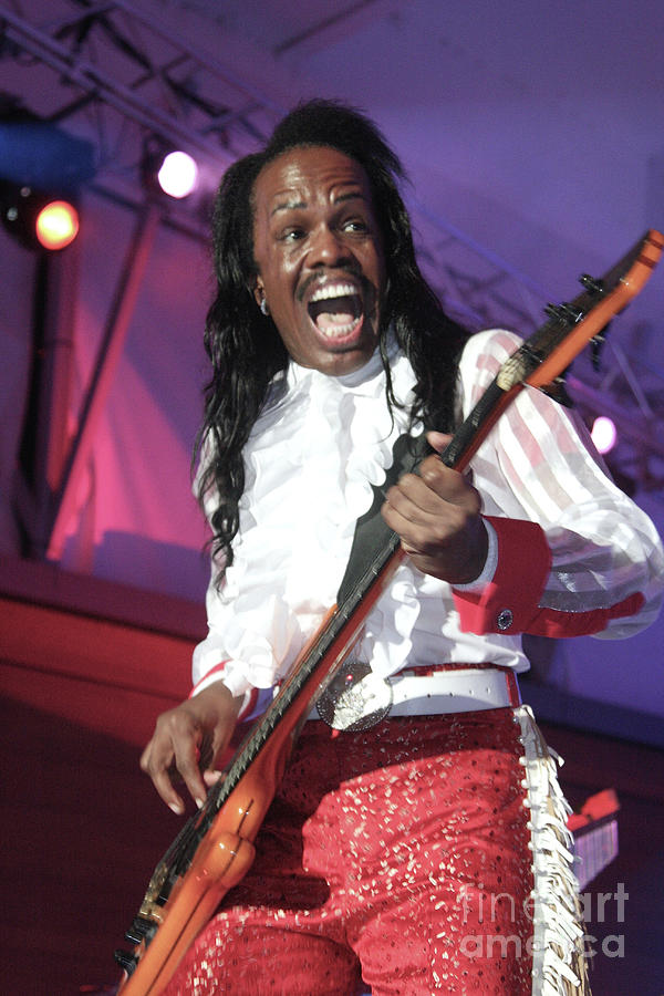 Verdine White - Earth, Wind and Fire  #3 Photograph by Concert Photos