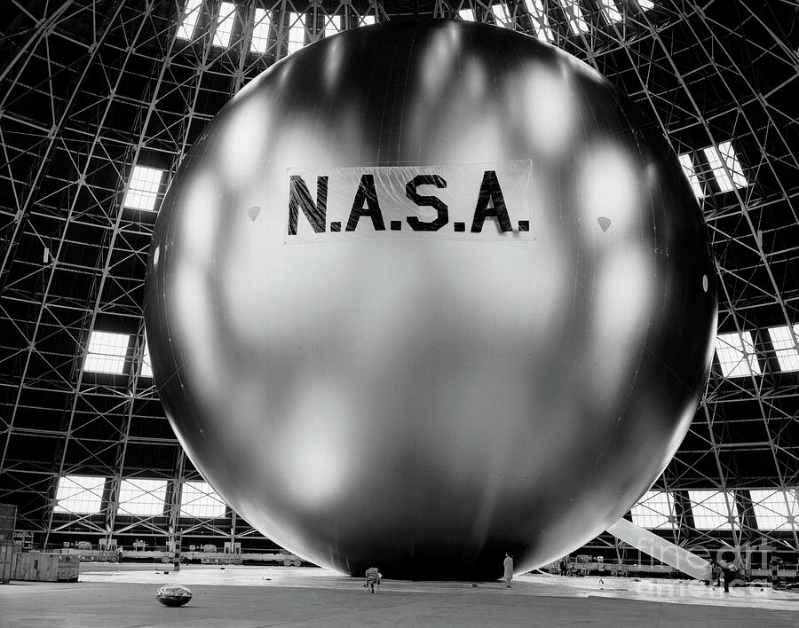 Echo 1 Inflation Test Photograph by Nasa/science Photo Library