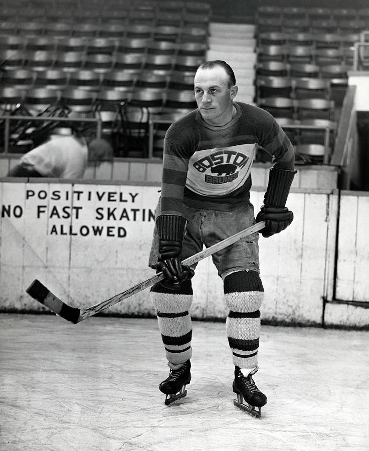 Eddie Shore Of The Boston Bruins Photograph by George Rinhart