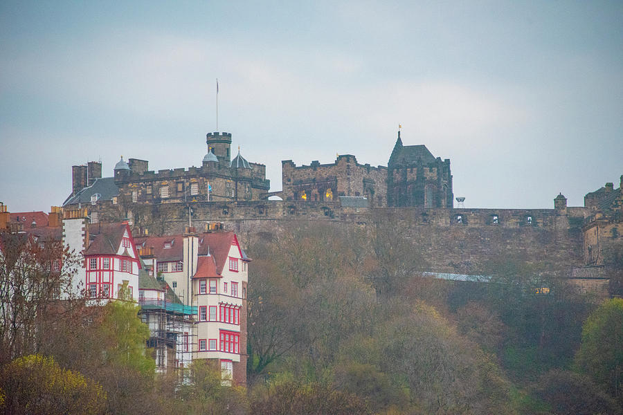 Edinburgh Scotland - Castle Hill Photograph by Bill Cannon