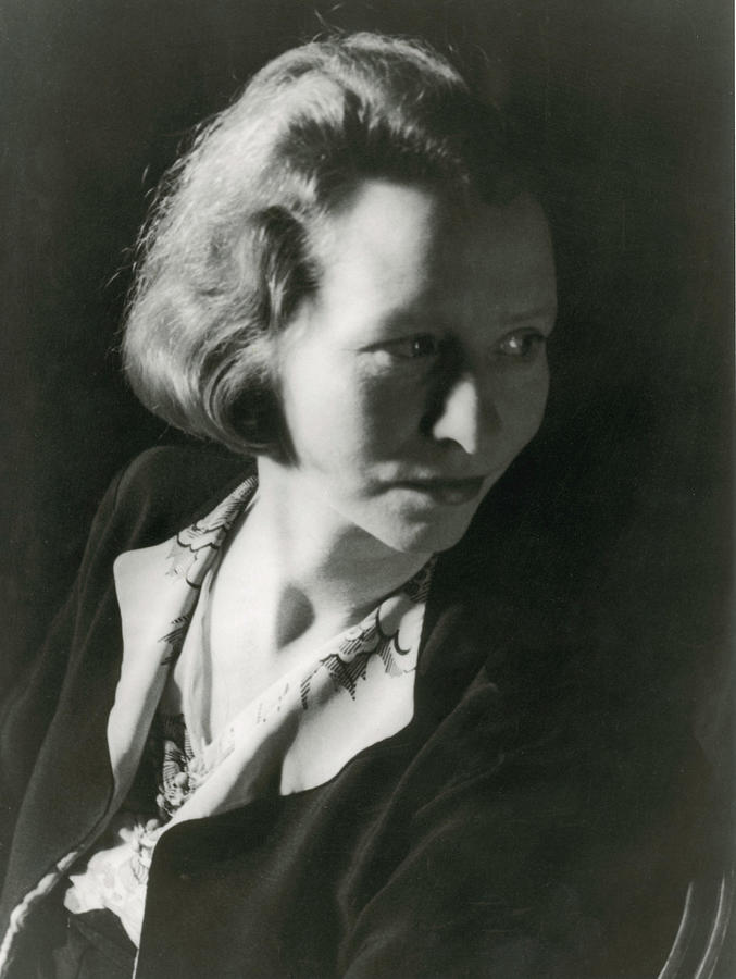 Edna St. Vincent Millay, American Poet Photograph by Science Source