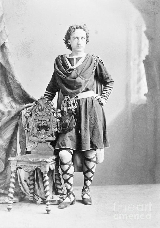 Edwin Booth In Costume As Hamlet Photograph by Bettmann