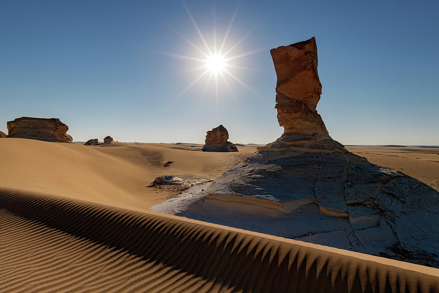 Egypt, Oasis, Farafra, Sahara Desert, White Desert National Park ...