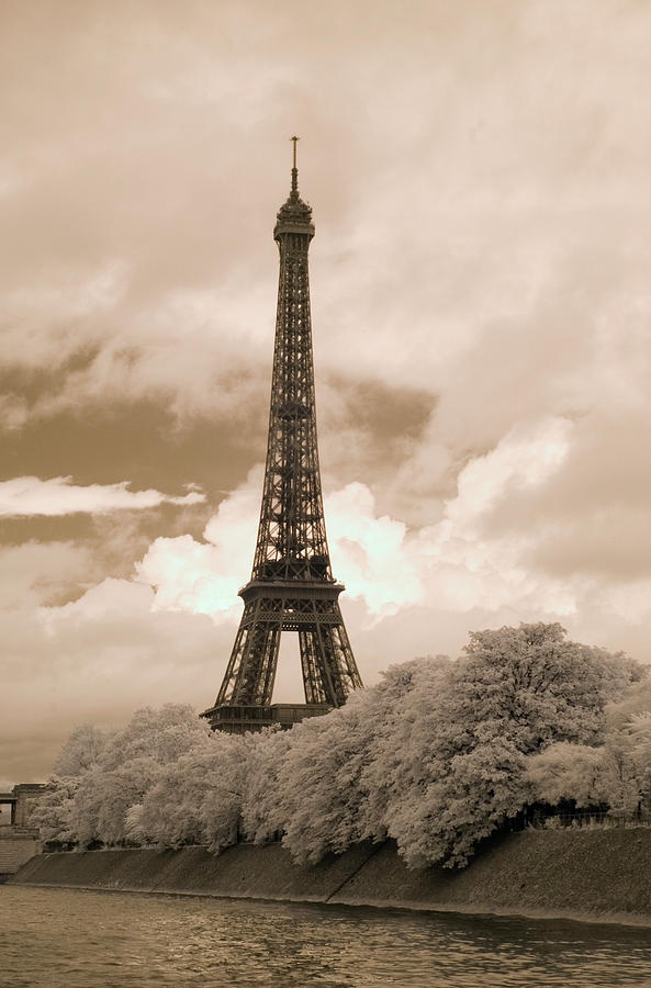Eiffel Tower #6, Paris, France 07 Photograph by Monte Nagler - Fine Art ...