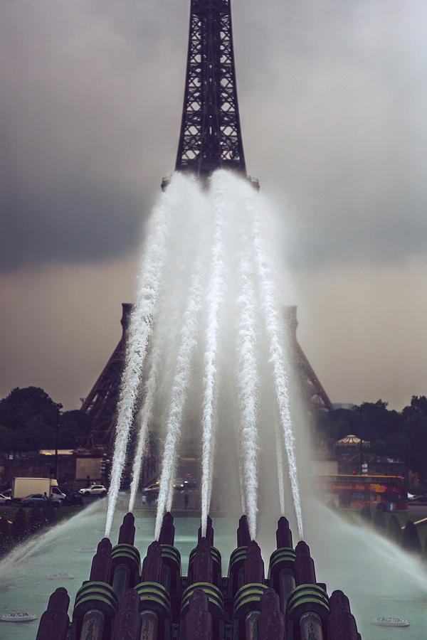 Eiffel Tower fand fountain in Paris, France by Eduardo Huelin Eiffel Tower fand fountain in Paris, France by Eduardo Huelin
