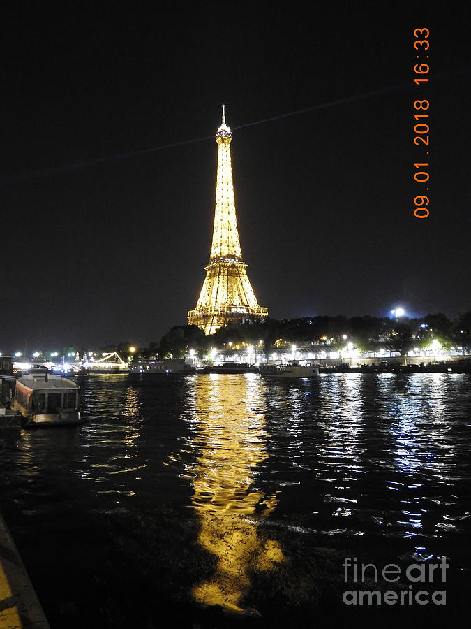 Eiffel Tower Twinkle Photograph by Tony Singarajah Fine Art America