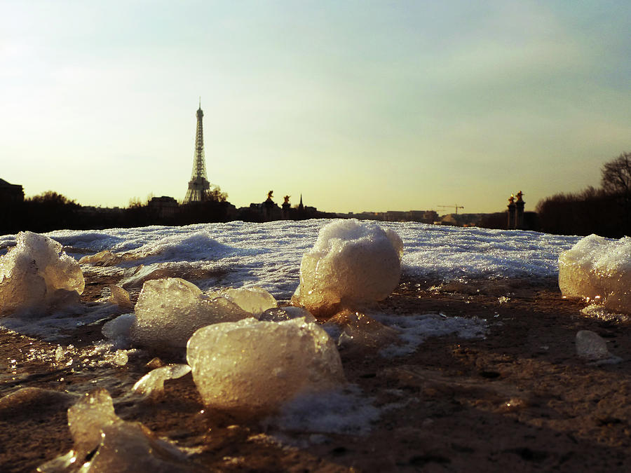 Eiffel Tower In Winter Photograph by By Xiaoran Jiang