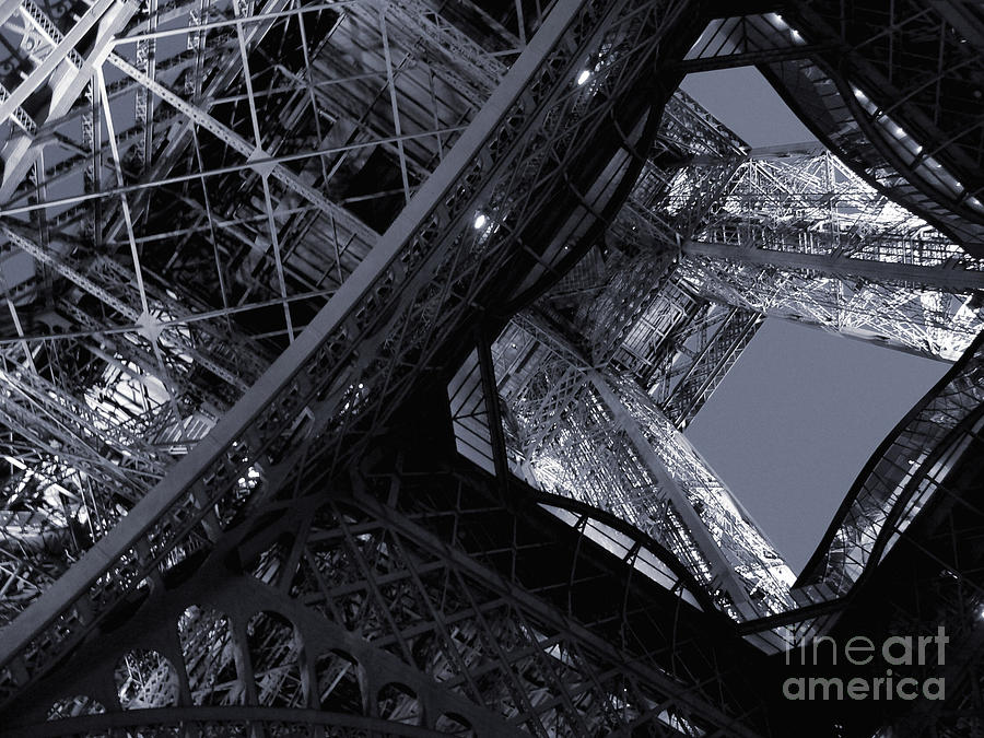 Eiffel Tower Paris Mixed Media by Mando Xocco