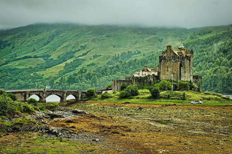 Eilean Donan Castle - Scotland Photograph by Stuart Litoff