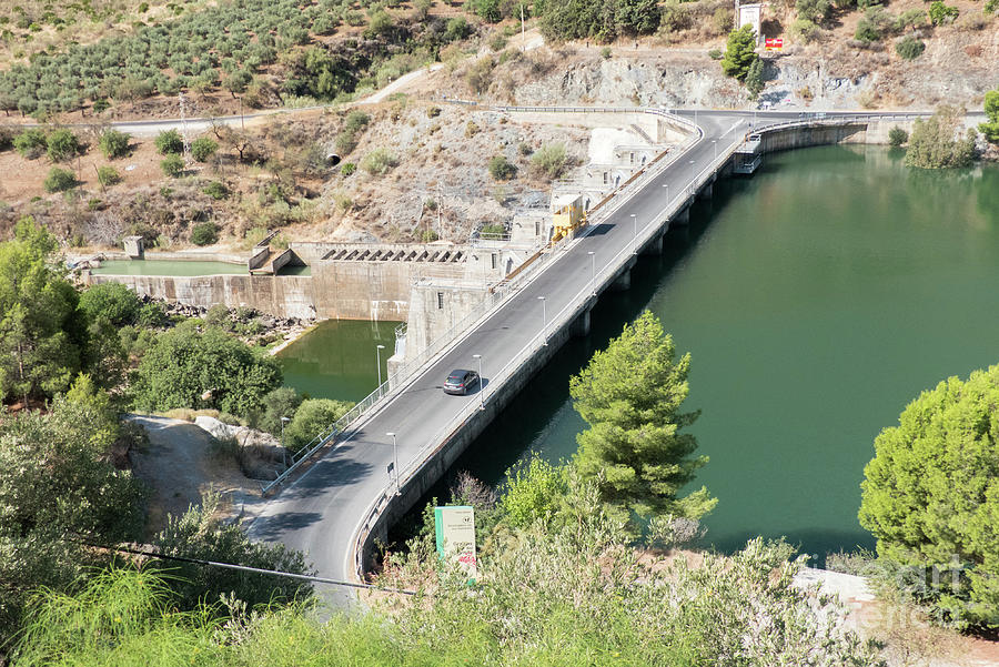 El Chorro Dam Photograph by Rod Jones