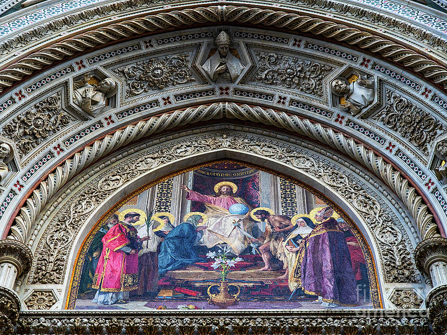 el Duomo The Florence Italy Cathedral Main Door Arch Details Photograph by Wayne Moran