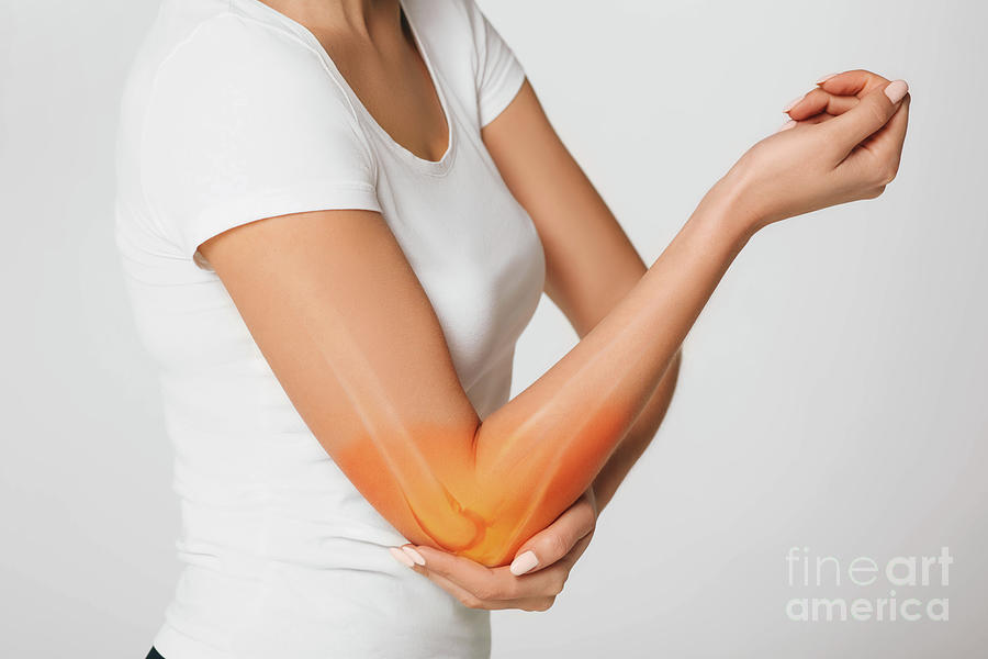 Elbow Pain Photograph by Science Photo Library Elbow Pain Photograph by Science Photo Library