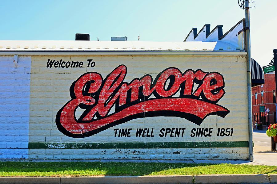 Elmore Ohio Mural Photograph by Michiale Schneider - Fine Art America