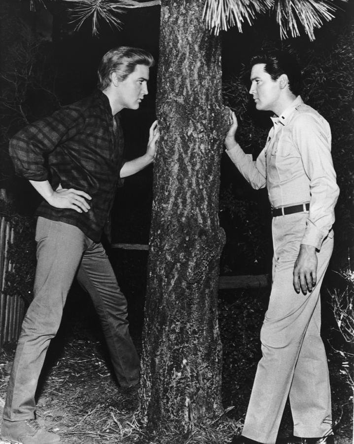 Elvis And Elvis Photograph by American Stock Archive