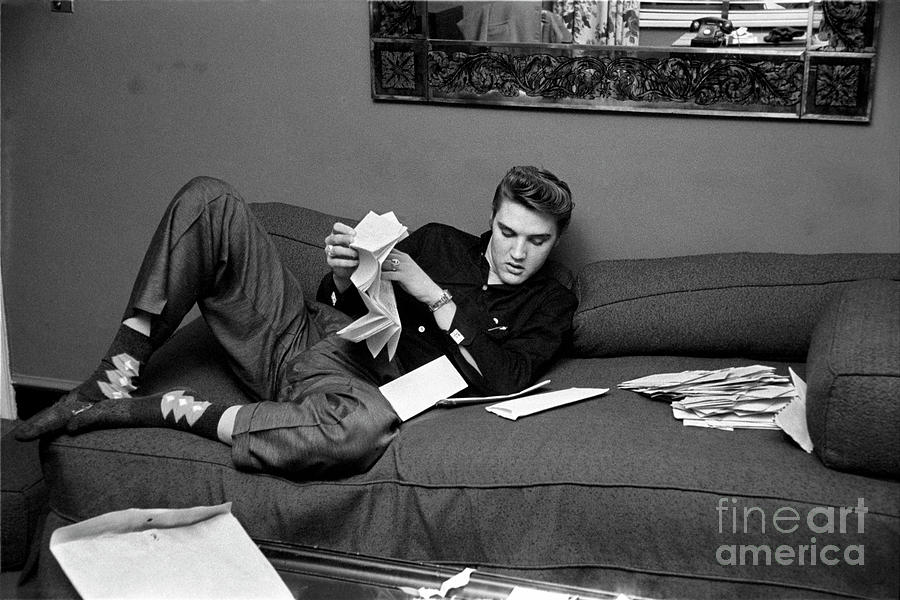 Elvis At The Warwick Photograph by Alfred Wertheimer Elvis At The Warwick Photograph by Alfred Wertheimer