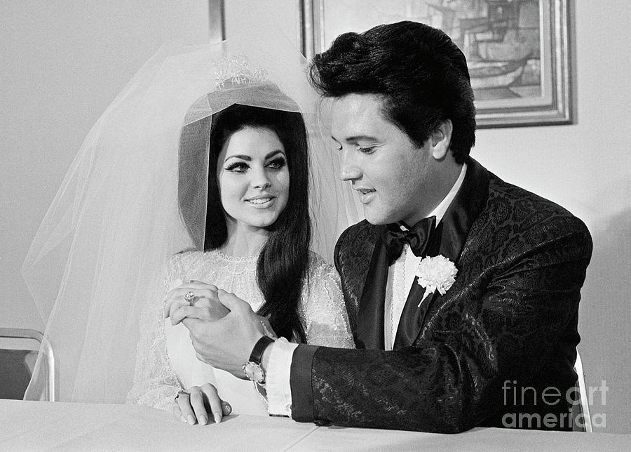Elvis Presley And His Wife Priscilla Photograph by Bettmann