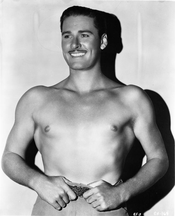 Errol Flynn Shirtless Photograph by Movie Star News - Fine Art America