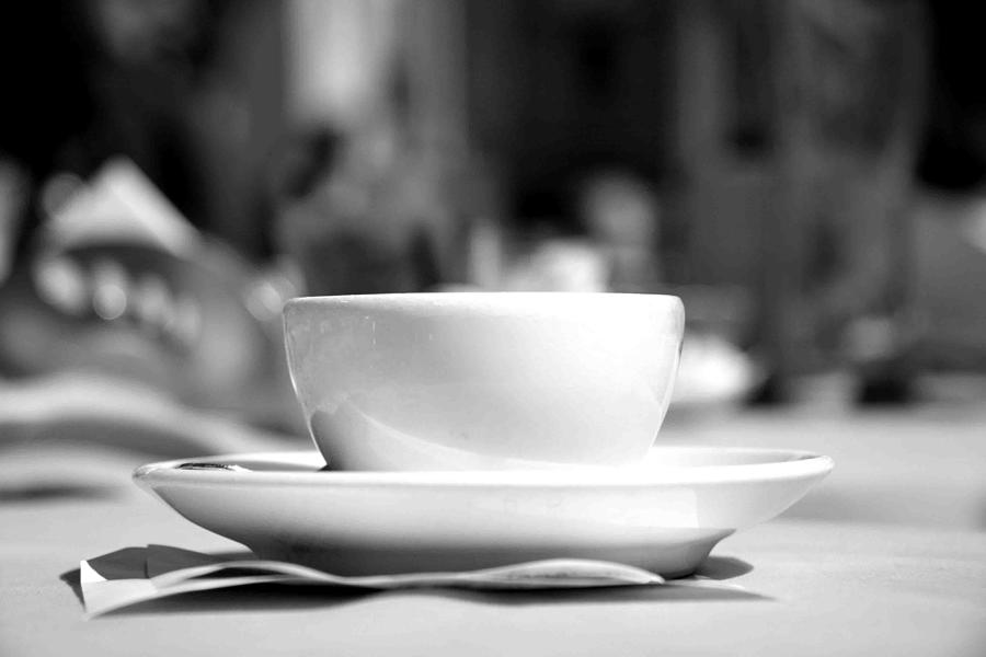 Espresso Coffee Cup Photograph by Paul De Gregorio