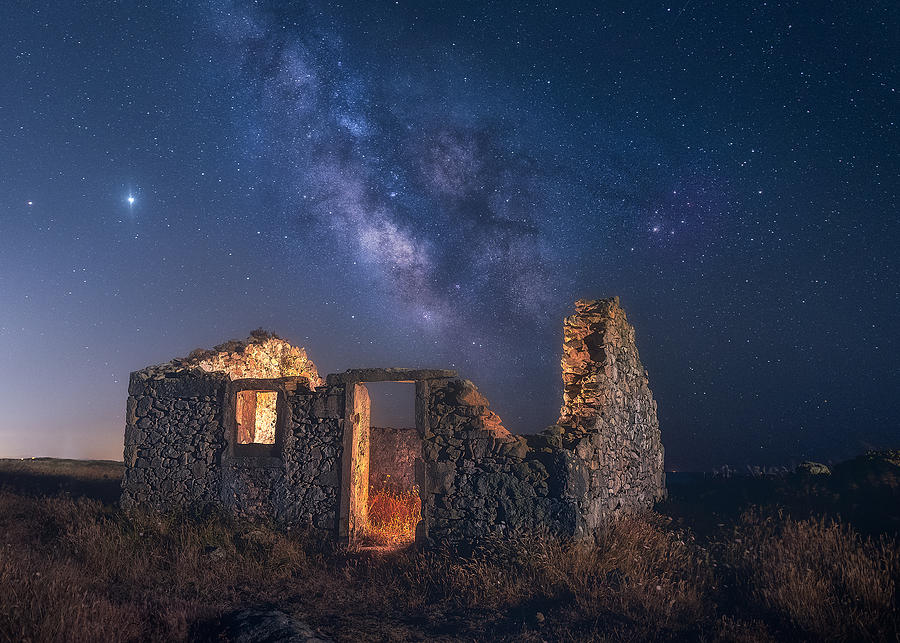 Night Photograph - Esta Casa Es Una Ruina by Jose Lieira Pieiro