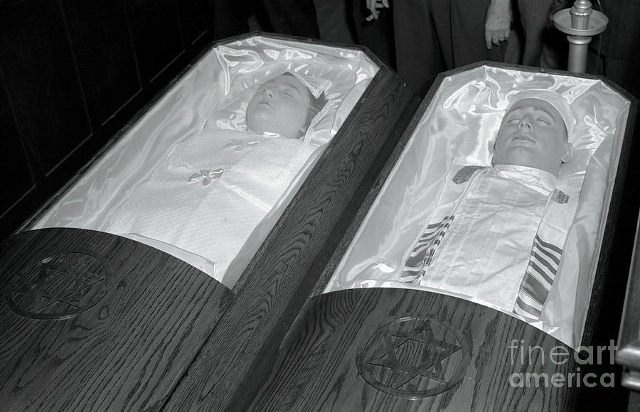 Ethel And Julius Rosenberg In Coffins Photograph by Bettmann