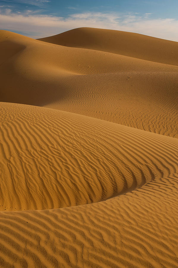 Euraka Dunes In Death Valley Photograph by Jeff Foott