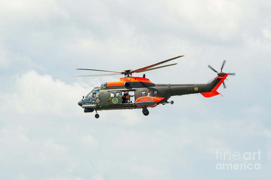 eurocopter as332 super puma