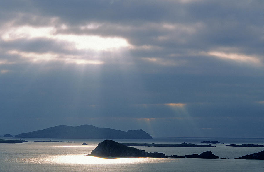 Europe, Great Britain, Ireland, Co. Kerry, Blasket Island, Coastal Landscape Photograph by H.& D. Zielske
