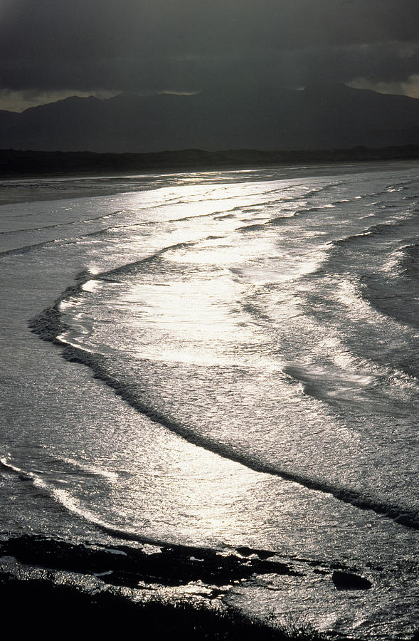 Europe, Great Britain, Ireland, Co. Kerry, Dingle Peninsula, Inch Inch Strand Photograph by H.& D. Zielske