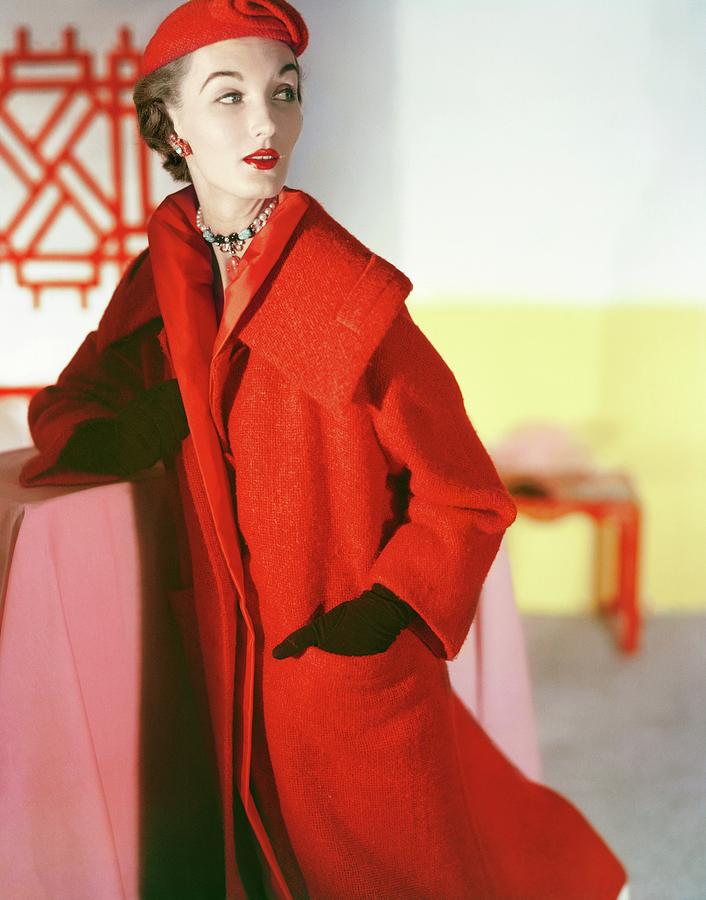 Evelyn Tripp Wearing Hattie Carnegie Photograph by Horst P. Horst