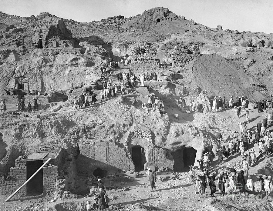 Excavation Site At Egyptian Cemetery Photograph by Bettmann