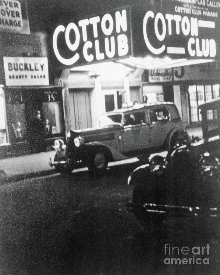 Exterior Of Harlems Cotton Club Photograph by Bettmann