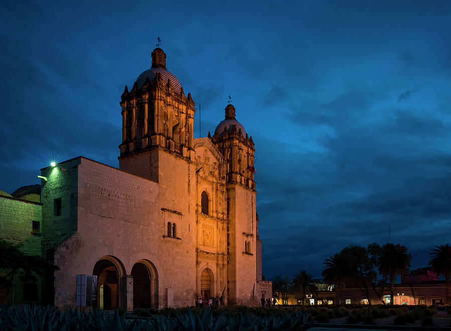 Exterior Of Iglesia De Santo Domingo, Oaxaca, Mexico Digital Art by Ben  Pipe Photography - Pixels