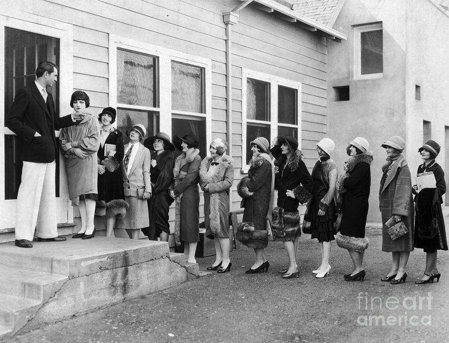Extras Lined Up In Front Of Paramount Photograph by Bettmann