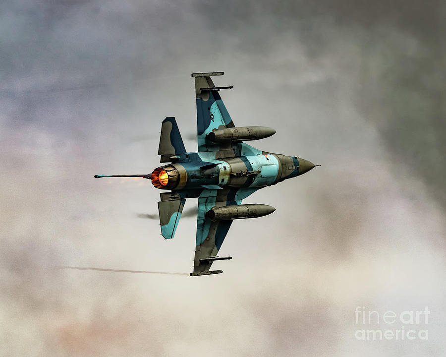 Anchorage Photograph - F-16C of 18th Aggressor Squadron Turning and Burning by Joe Kunzler