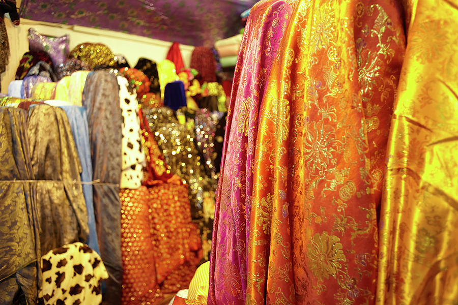 Fabrics For Sale In The Grand Bazaar, Capali Carsi, In Istanbul, Turkey ...