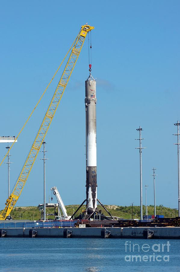Space Photograph - Falcon 9 Rocket Stage Recovered by Mark Williamson/science Photo Library
