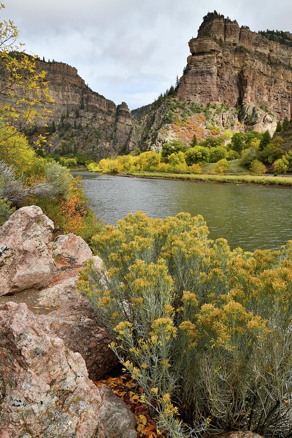 Fall Color at Hanging Lake Rest Area in Glenwood Canyon Photograph by Ray Mathis